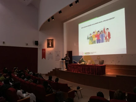 "Bağımlılık" konulu Konferans gerçekleştirildi